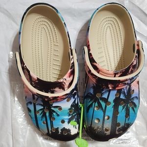 Crocs Classic Retro Resort Clog size 5/7